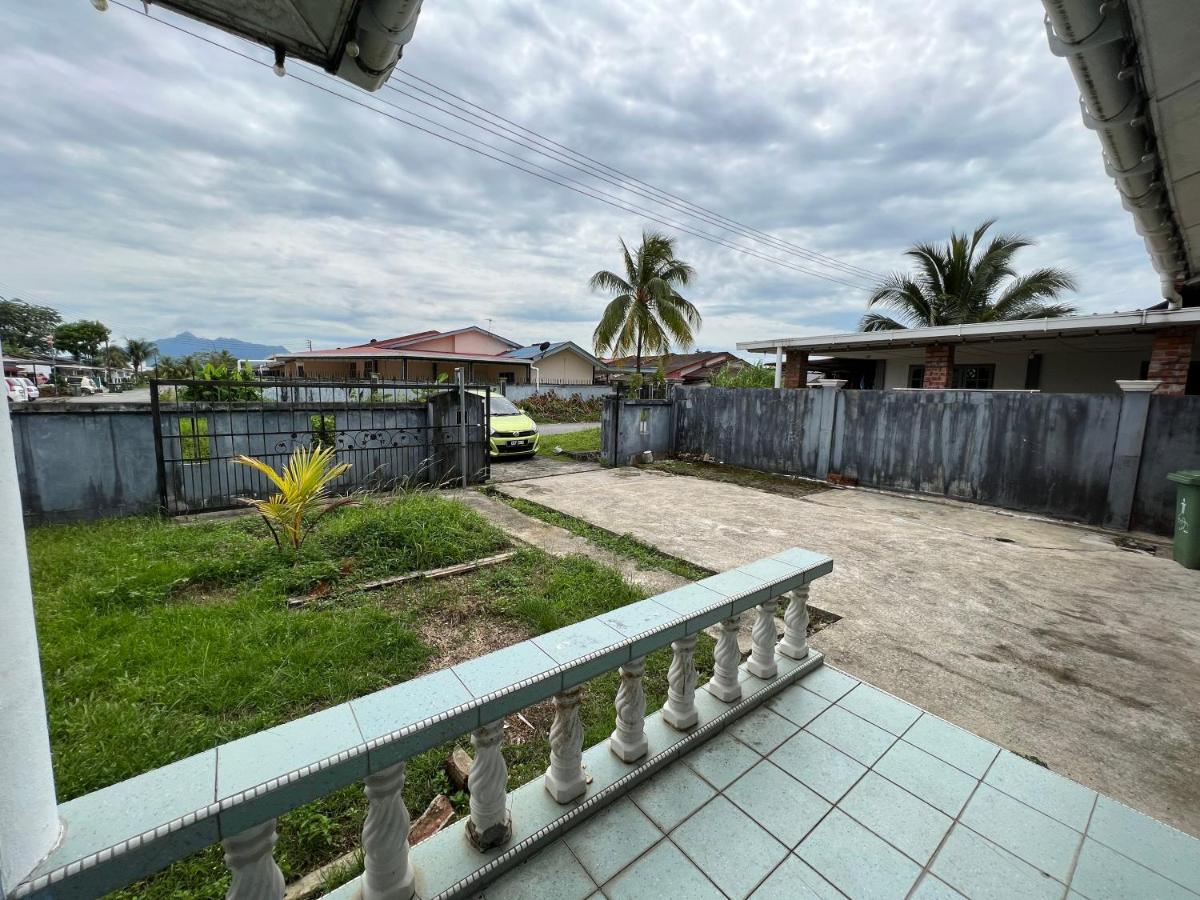 Hanif Homestay Kuching Exteriör bild
