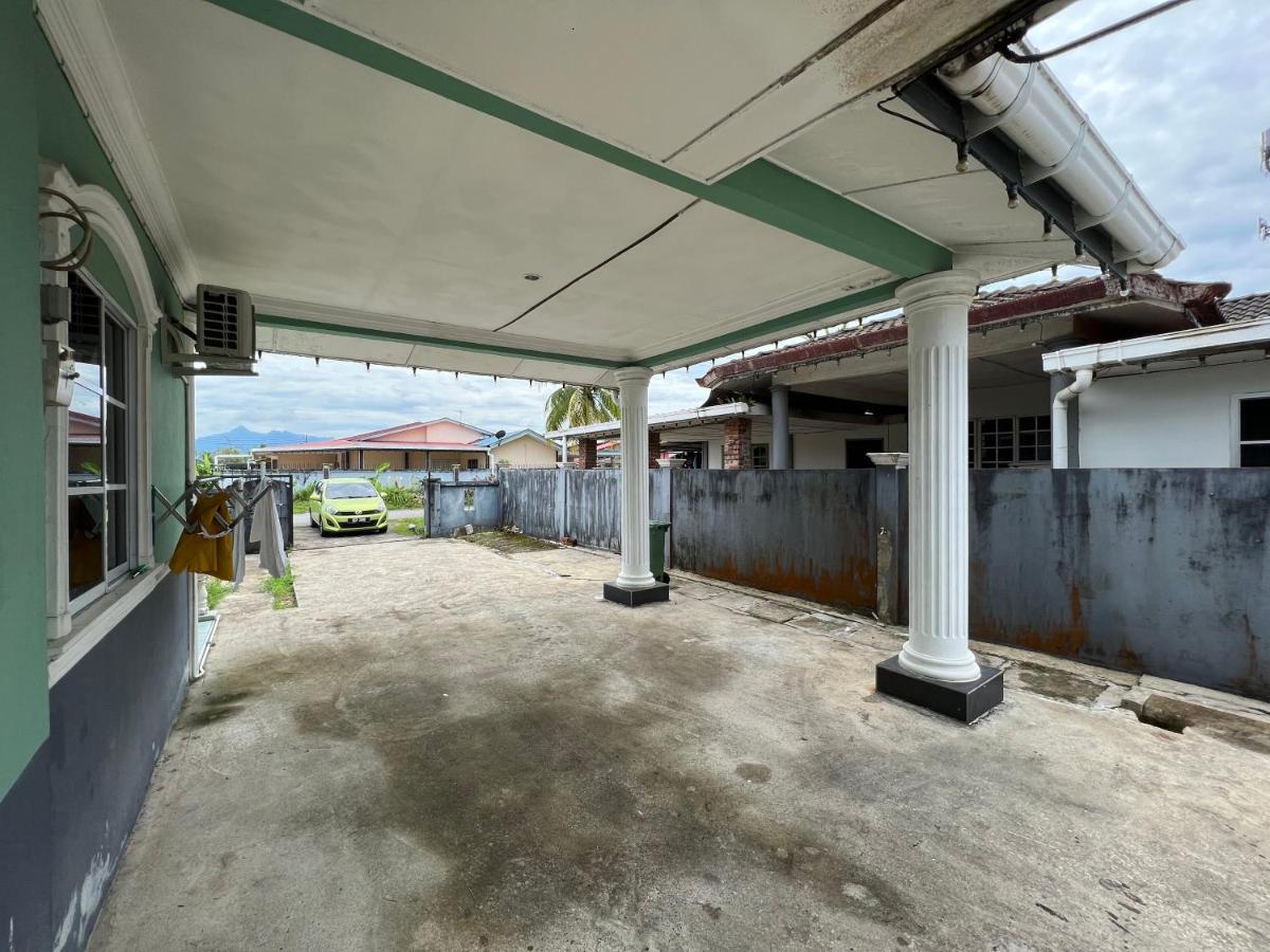 Hanif Homestay Kuching Exteriör bild